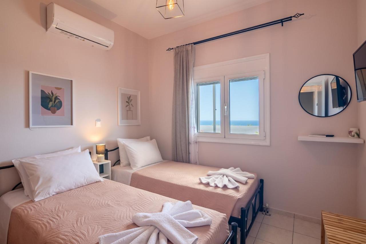 Evant Platanias Extérieur photo